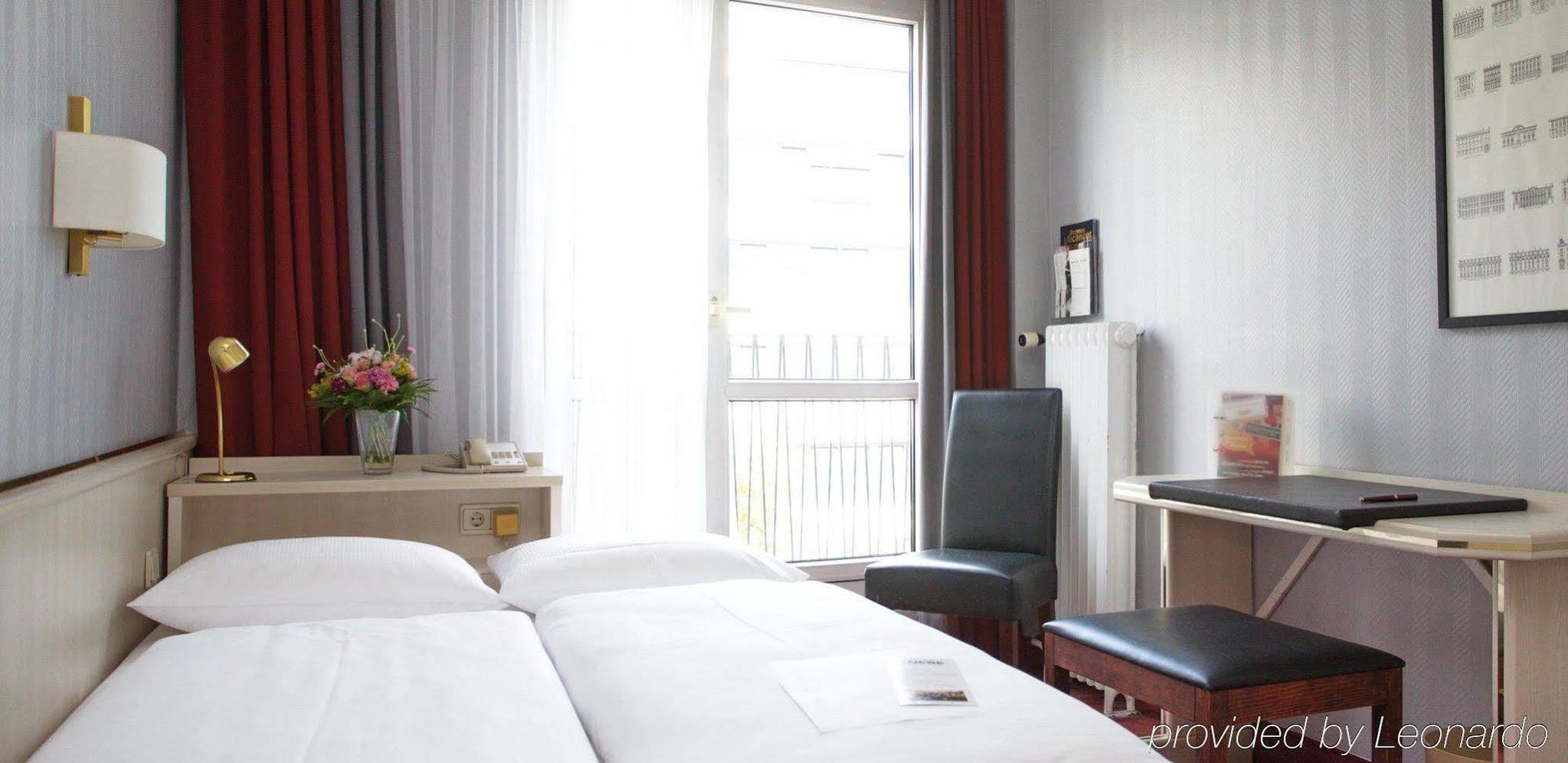 Berlin Plaza Hotel Am Kurfuerstendamm Buitenkant foto