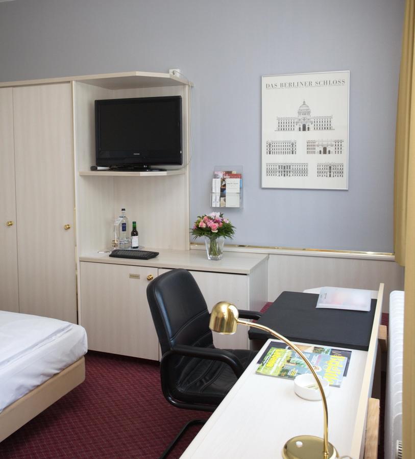 Berlin Plaza Hotel Am Kurfuerstendamm Buitenkant foto