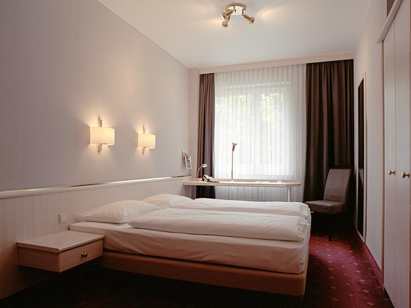 Berlin Plaza Hotel Am Kurfuerstendamm Buitenkant foto