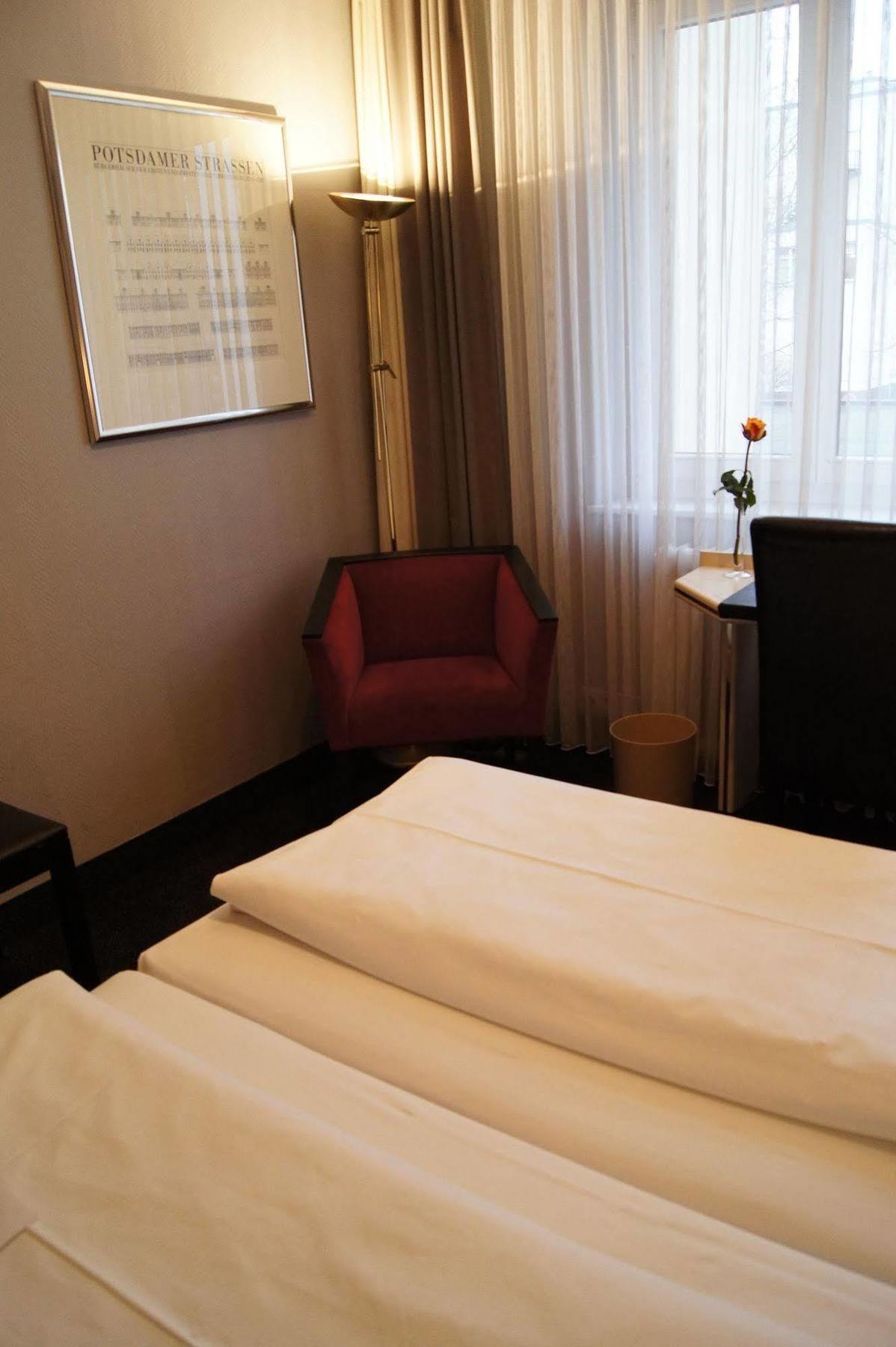 Berlin Plaza Hotel Am Kurfuerstendamm Buitenkant foto